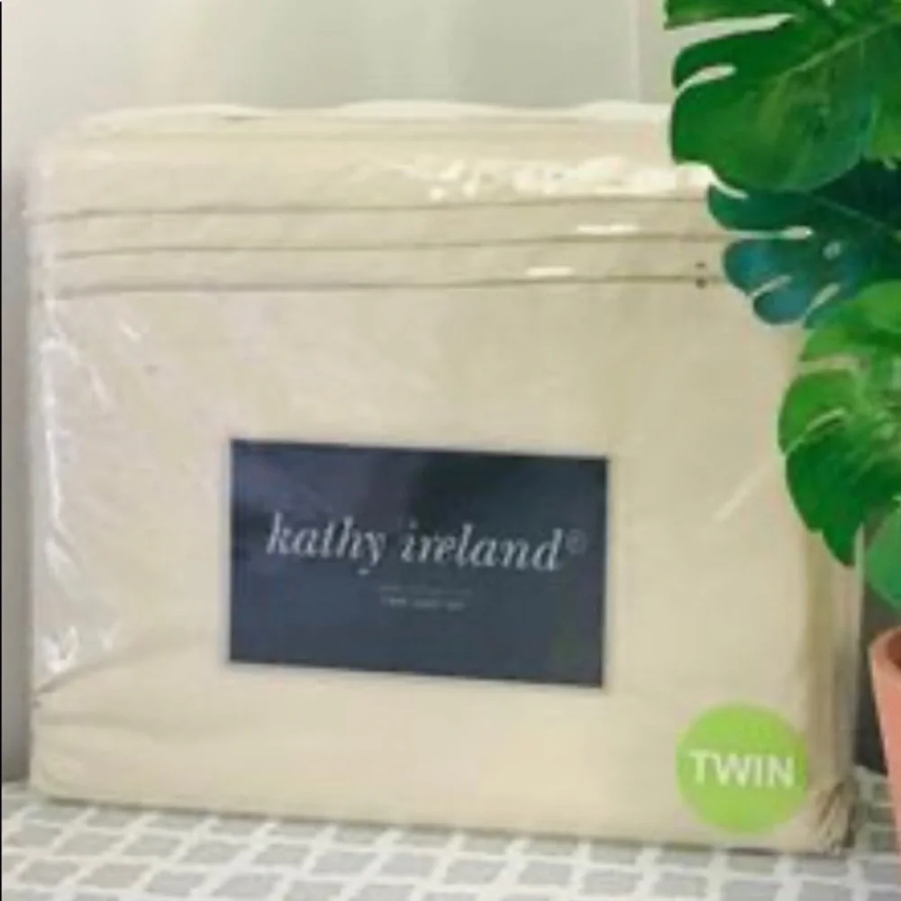 kathy ireland Luxury Collection Twin Sheet Set New